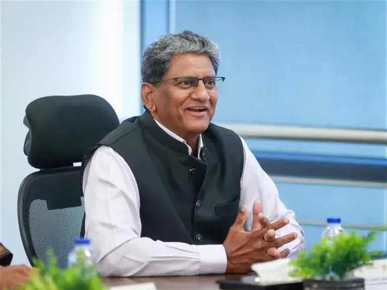 سفير الهند لدى القاهرة: 1.3 مليار مستخدم للإنترنت وشراكة متنامية مع مصر فى التكنولوجيا 