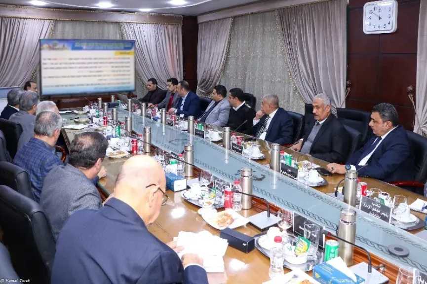 رئيس قطاع النقل البحري واللوجستيات يتفقد المشروعات القومية بميناء 