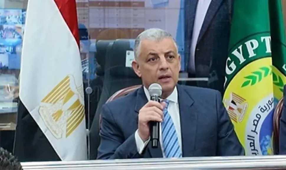 محافظ الإسماعيلية يتابع فتح المقرات الانتخابية في اليوم الأول لجولة الإعادة بانتخابات مجلس النواب 2025 