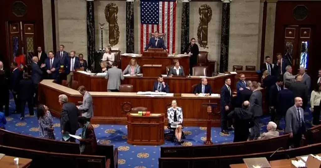 أمريكا: مجلس الشيوخ يوافق على إلغاء قانون قيصر الخاص بعقوبات سوريا 