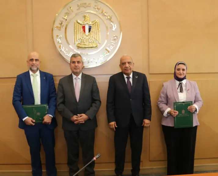 وزير الكهرباء ونظيره الأردني يشهدان مراسم توقيع عقد تبادل الطاقة لعام 2026 