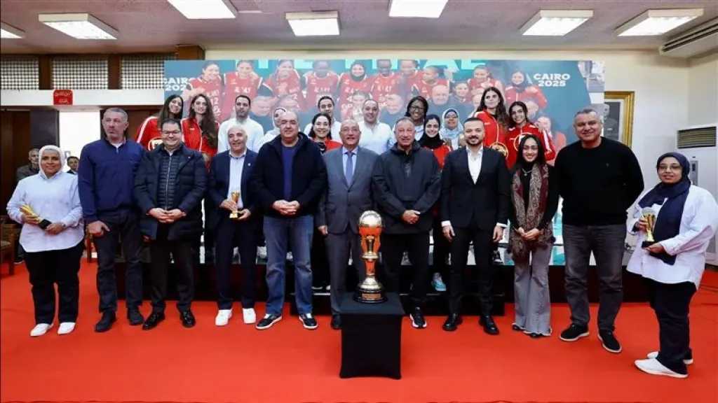الأهلي يكرم فريق السلة سيدات والجهاز الفني بعد التتويج الأفريقي التاريخي 