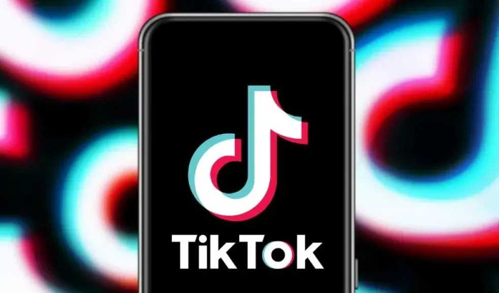 أكسيوس: تحالف من مستثمرين أمريكيين يستحوذ على تيك توك في أمريكا 