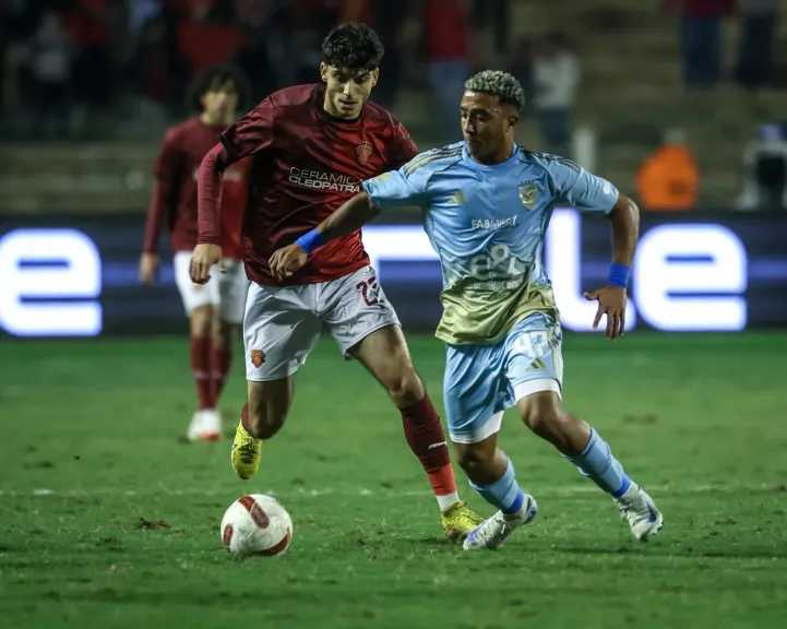 إبراهيم عادل يشيد بدور كبار الأهلي في دعم المواهب الشابة 