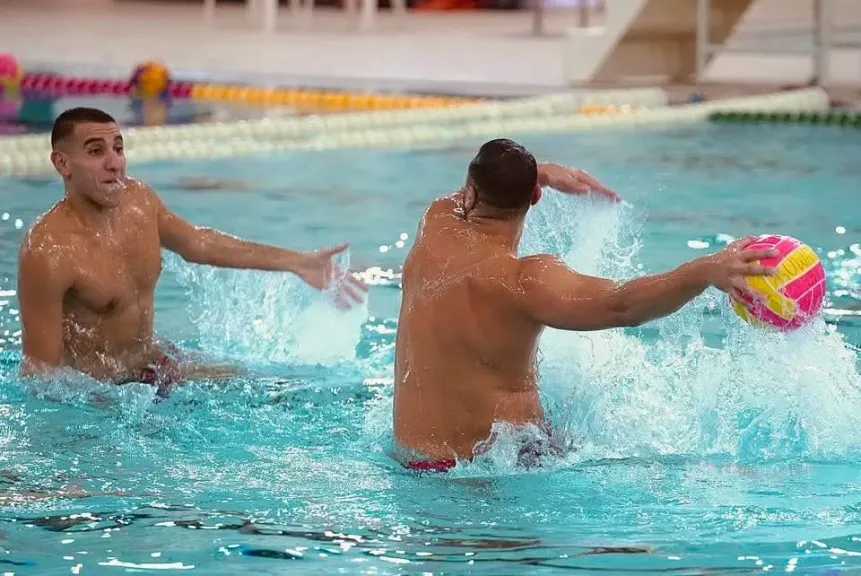 «رجال كرة الماء» بالأهلي يتدرب في الكويت على فترتين 