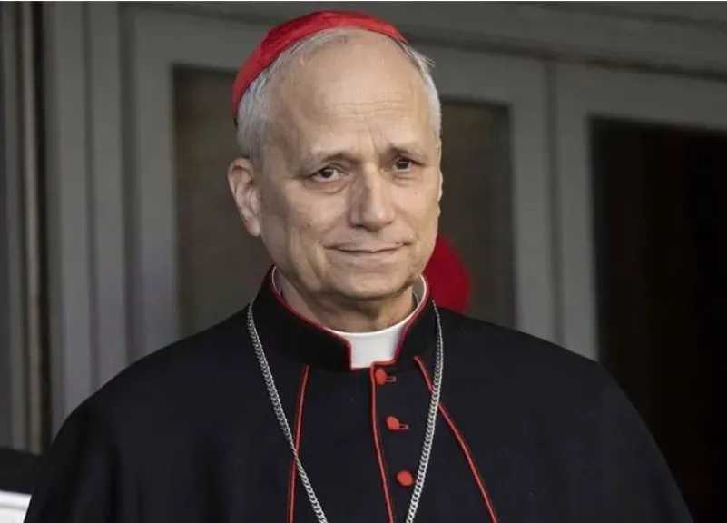 بابا الفاتيكان يدعو كرادلة العالم للاجتماع وتقديم الدعم والمشورة له 