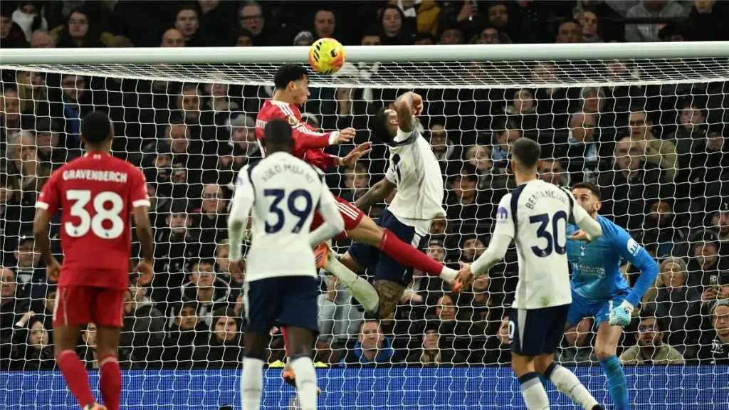 ليفربول يهزم توتنهام في عقر داره رغم غياب محمد صلاح 