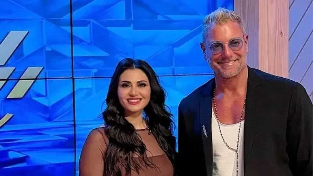 تامر هجرس يكشف كواليس مشواره الفني والفلسفة الحياتية في أصل الحكاية 