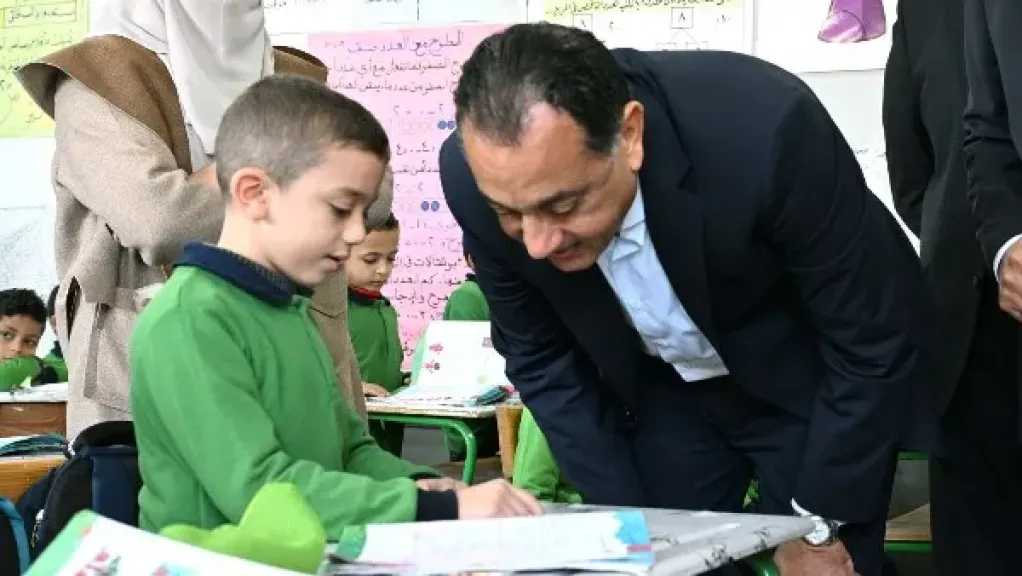 رئيس الوزراء يزور مدرسة أسكر الابتدائية بالجيزة 