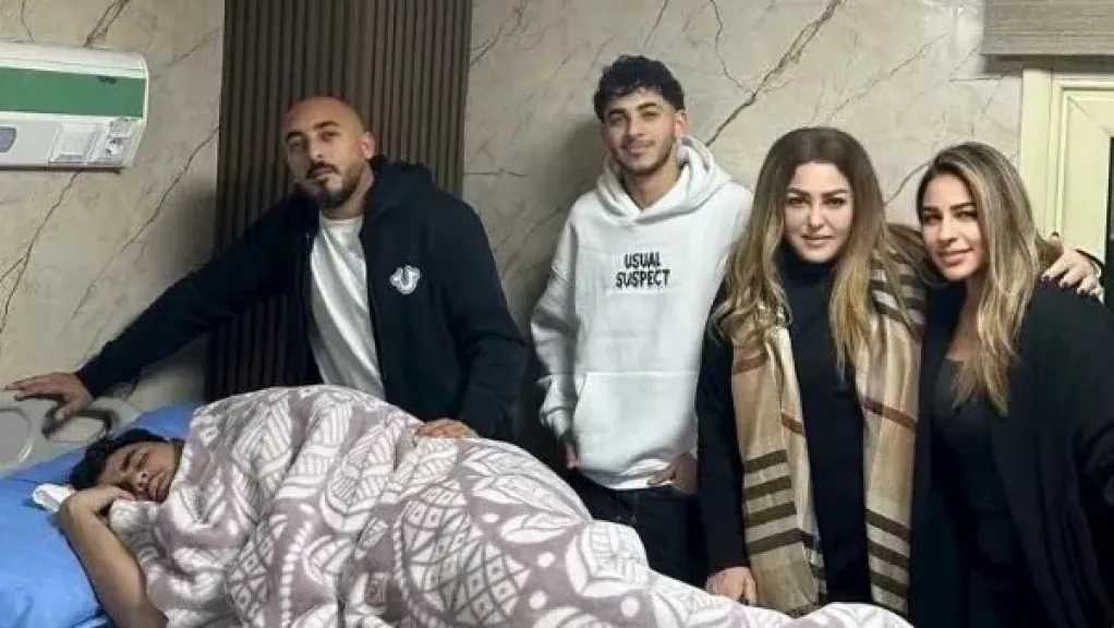 نهال عنبر تطلب الدعاء لحفيدها يوسف بعد وعكة صحية 