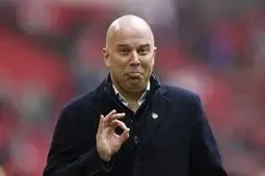 دين سوندرز: لاعب ليفربول يمثل مشكلة لـ سلوت.. وأمامنا أسبوع حاسم 