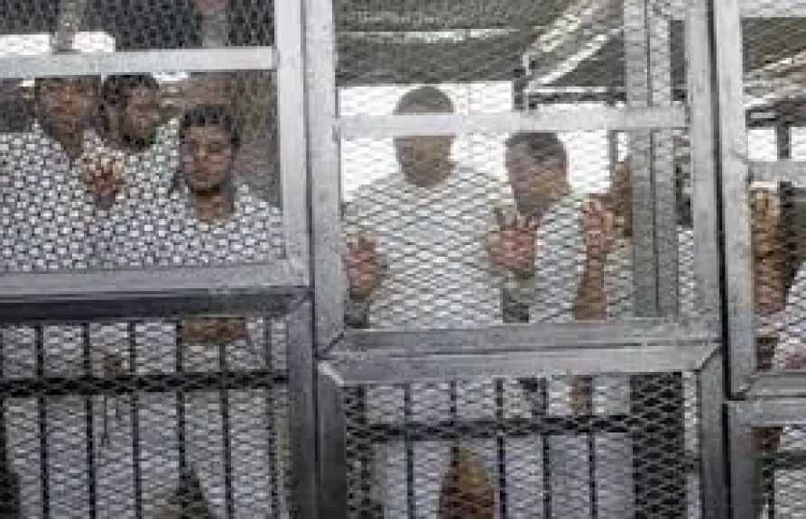 تأجيل محاكمة 12 متهما بقضية أحداث المنصة 