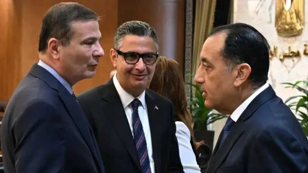 وزير الزراعة: الدولة تضع الفلاح في مقدمة أولوياتها ورفع سعر توريد القمح لـ 2500 جنيه حافزا لزيادة التوريد 