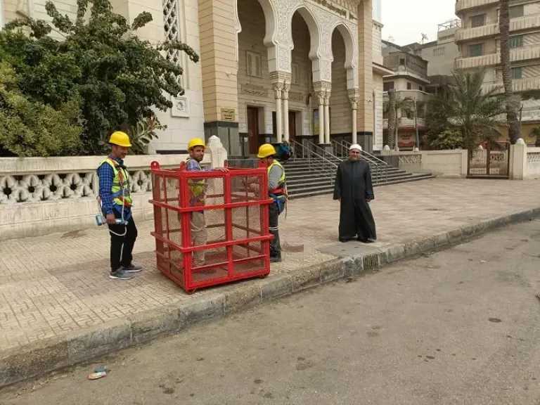 وزير الأوقاف يوجّه بالتعامل مع ميل هلال مئذنة مسجد البحر بدمياط.. والمحافظ يتحرك ميدانيا 