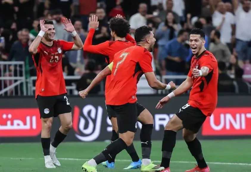 حسام غالي يختار ثلاثي وسط منتخب مصر في مونديال 2026 