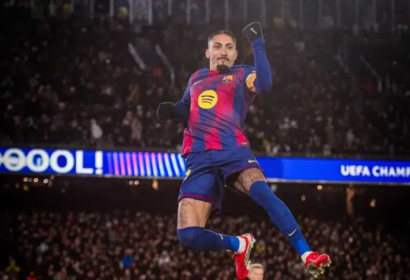 رافينيا يقترب من العودة.. وهدفه الكلاسيكو أمام ريال مدريد 