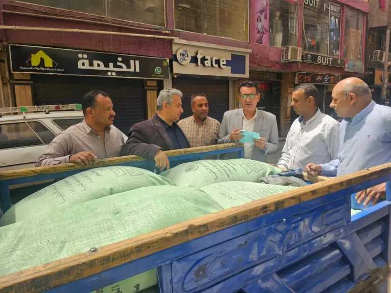 حملات تموينية مكثفة بالأقصر تضبط دقيقًا مدعمًا قبل تهريبه وعصائر مجهولة المصدر 