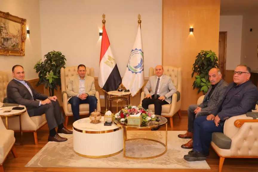 محافظ دمياط يجرى زيارة إلى مدينة دمياط للأثاث 