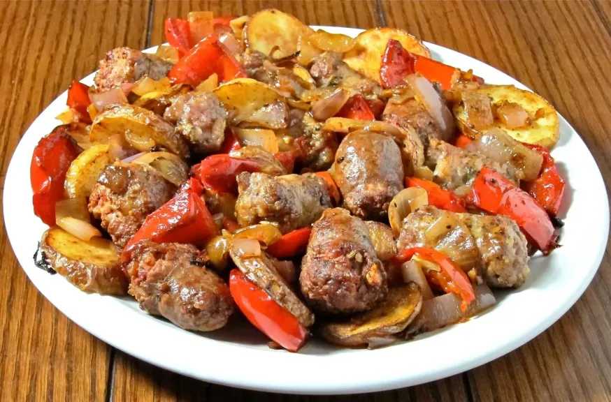 طريقة عمل السجق بالبصل والطماطم 