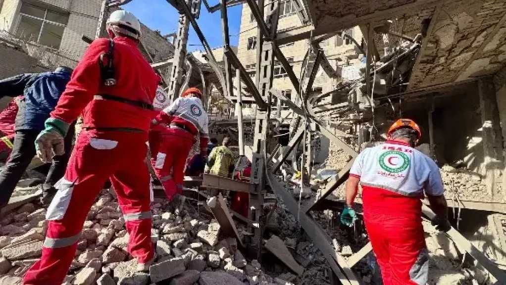 الهلال الأحمر الإيراني: تضرر أكثر من 125 ألف منشأة مدنية جراء الهجمات 