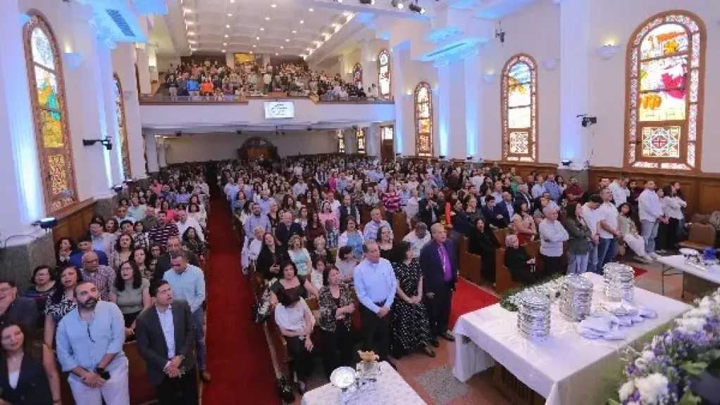 رئيس الطائفة الإنجيلية يشارك في الجمعة العظيمة بمصر الجديدة ويترأس احتفال القيامة الرسمي غدا 