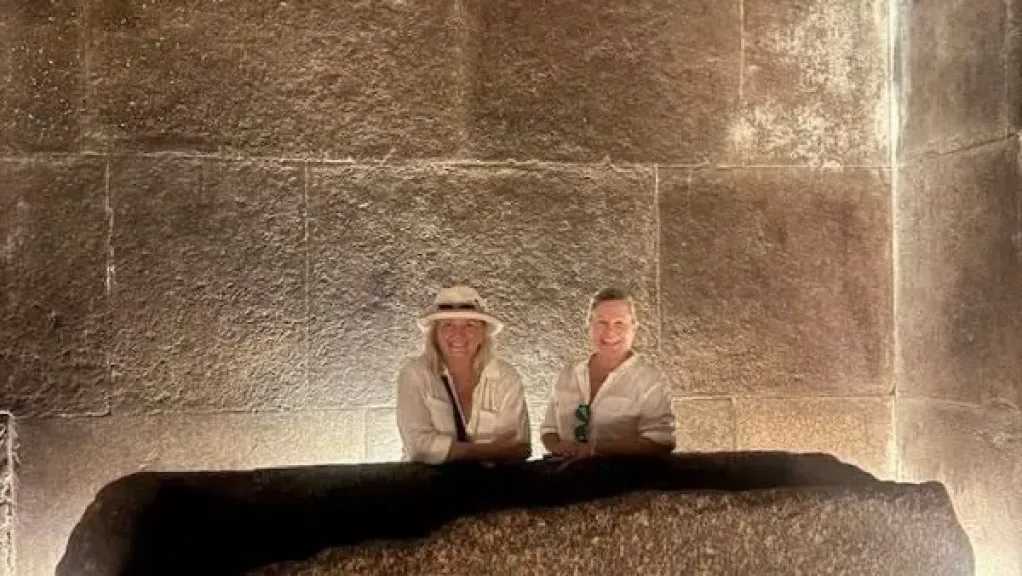 جريشن تزور أهرامات الجيزة بعد ظهورها في بودكاست باسم يوسف الجديد 