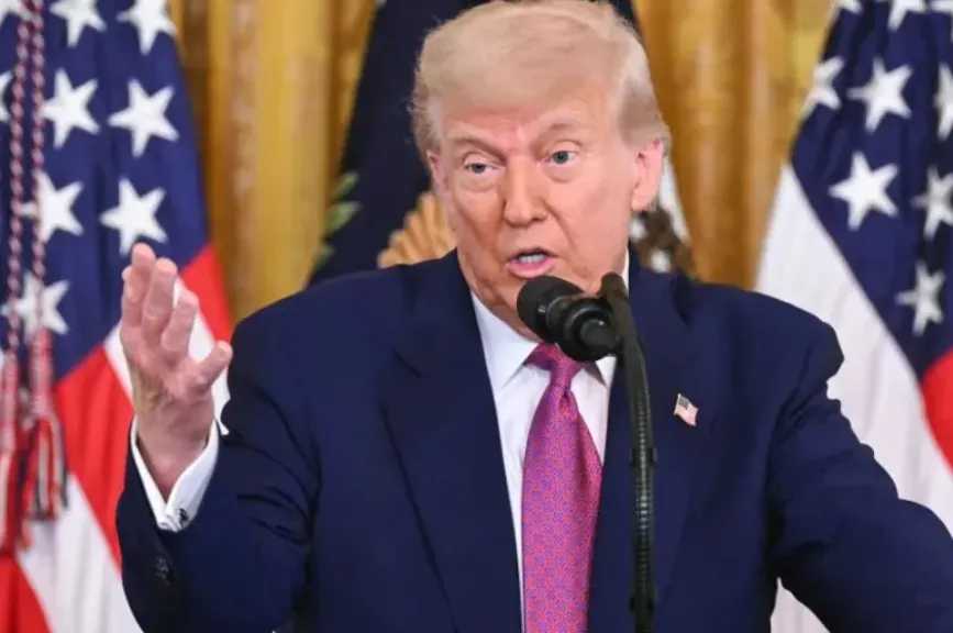 أكسيوس عن مسئول أمريكي: نريد انتزاع ورقة الضغط بشأن هرمز من أيدي الإيرانيين 