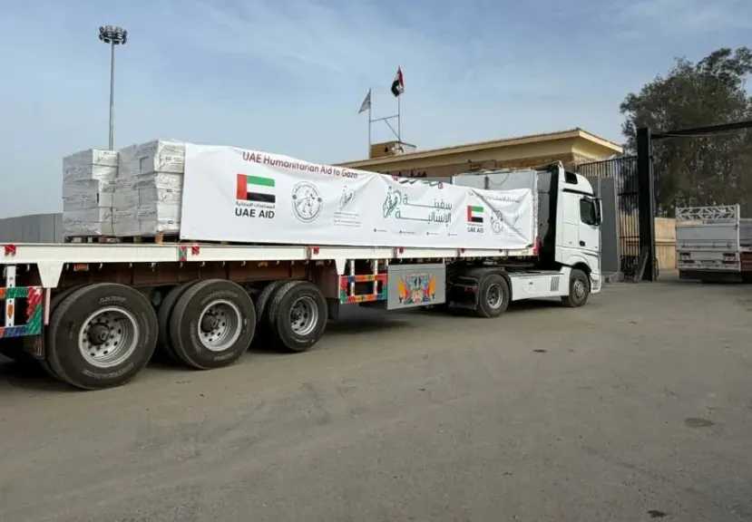 إدخال 53 طنا من المساعدات الطبية الإماراتية من معبر رفح إلى غزة 