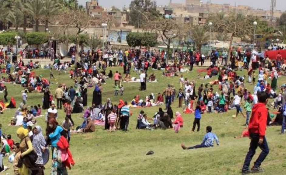 احتفالات شم النسيم تتواصل بحديقة الأزهر.. تفاصيل 