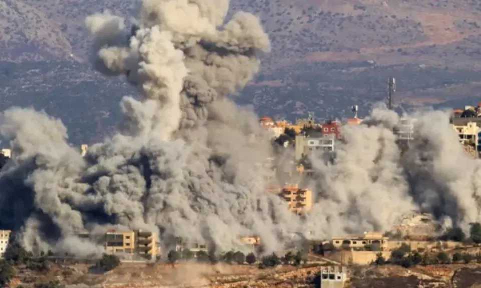 غارات إسرائيلية تستهدف جنوب لبنان والقلعة الأثرية في صور 