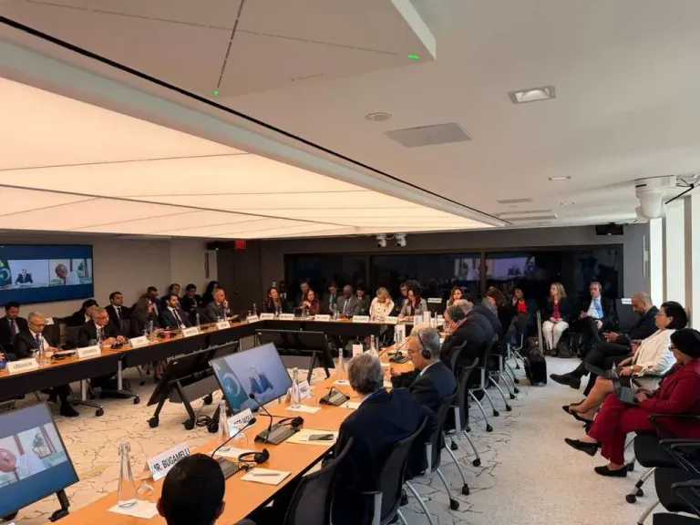 وزير الخارجية يشارك في جلسة بالبنك الدولي حول التداعيات الاقتصادية للصراع بالشرق الأوسط 