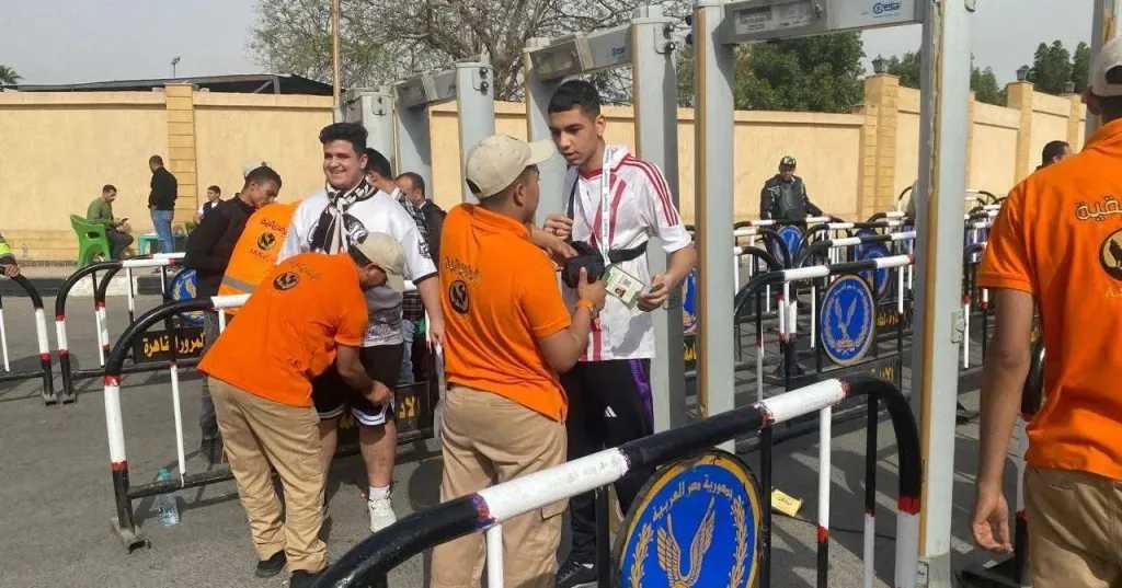 الأبيض يسيطر على المدرجات.. تفاصيل تنظيم جماهير الزمالك أمام بلوزداد 