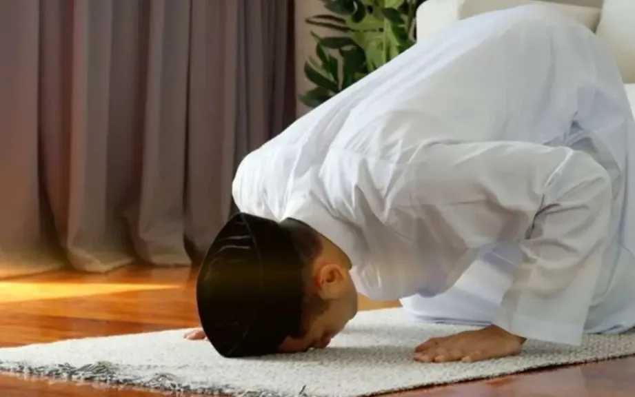 هل عدم إزالة الشعر الزائد في بعض الأماكن يبطل الصلاة أو الصيام؟.. أمين الفتوى يجيب 