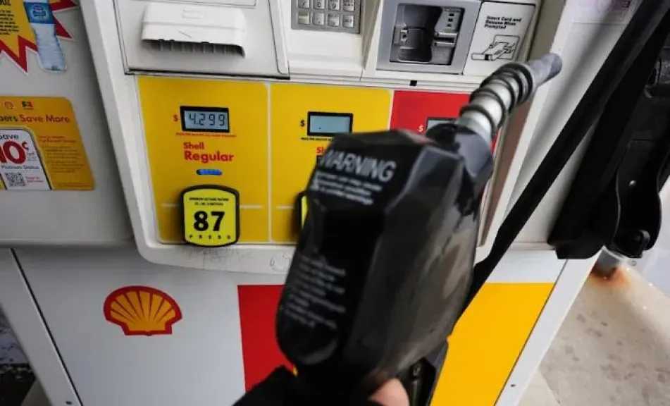 وزير الطاقة الأمريكي: أسعار البنزين قد تبقى فوق 3 دولارات للجالون حتى 2027 