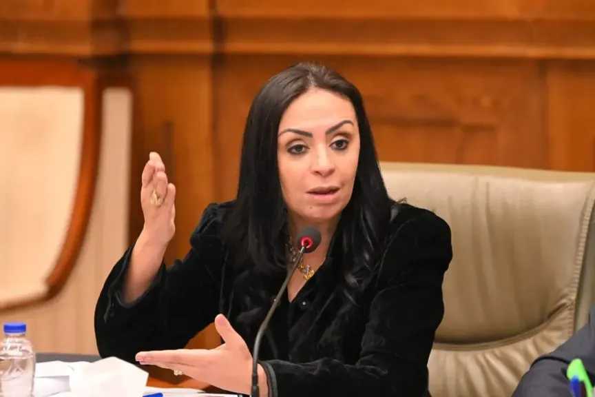 لحماية الطفل في البيئة الرقمية.. وزيرة التضامن تطير إلى تركيا 