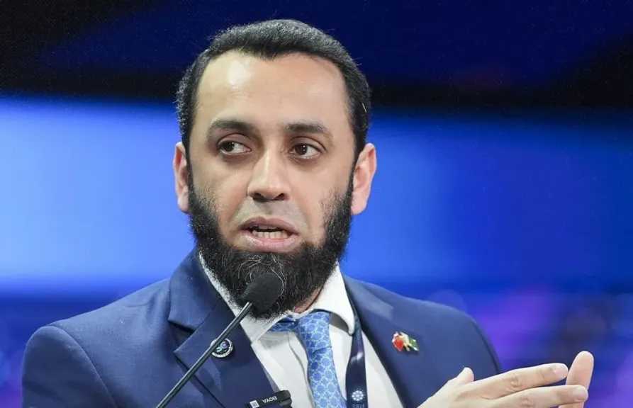 وزير الإعلام الباكستاني: إيران لم تحسم مشاركتها في محادثات إسلام آباد 