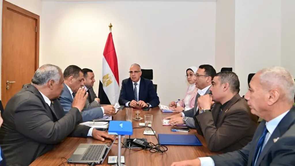 سويلم: دراسة دقيقة لتغطية الترع وتسريع صيانة الكباري وشبكات الصرف 