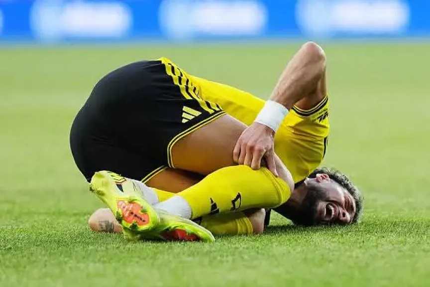 كولومبوس كرو يُعلن خضوع وسام أبو علي لجراحة الصليبي 