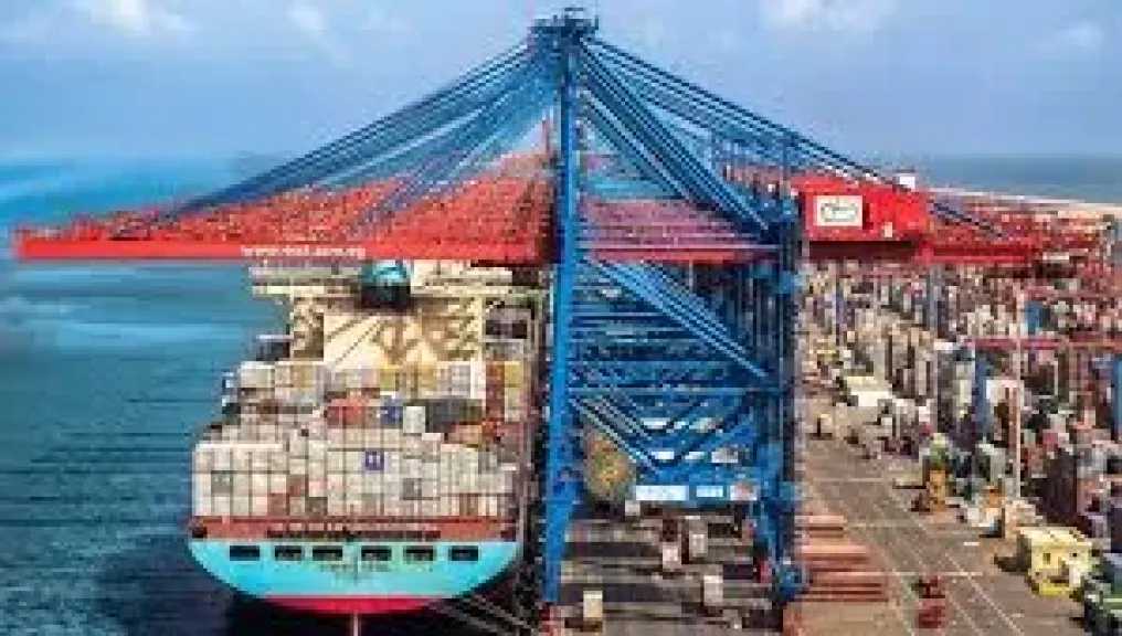 الشركات الصينية تقدم عرضًا لمصر لإقامة محطة حاويات باستثمارات 400 مليون دولار 