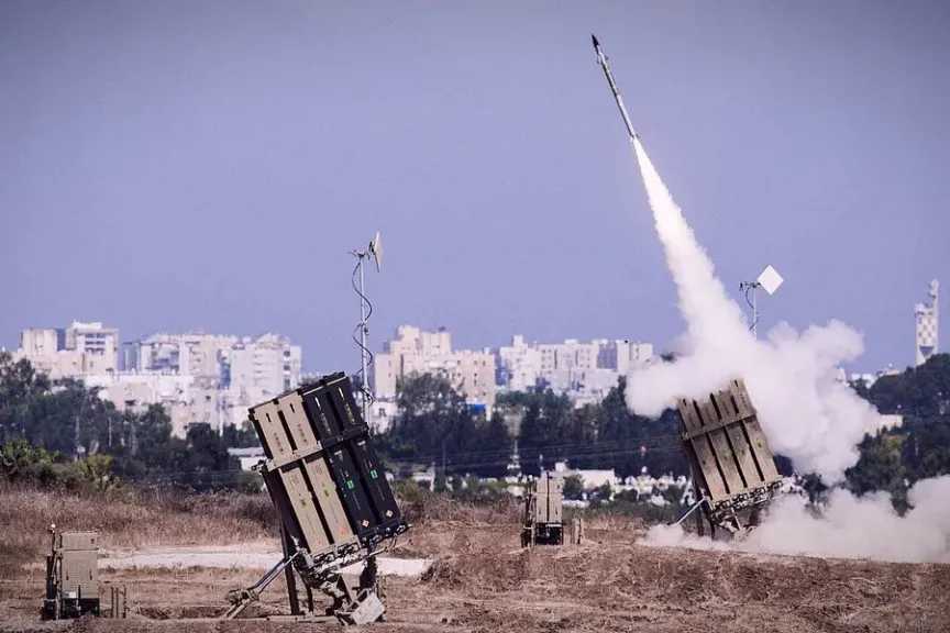 حزب الله يعلن قصف دبابة وجرافة إسرائيليتين ردا على العدوان 