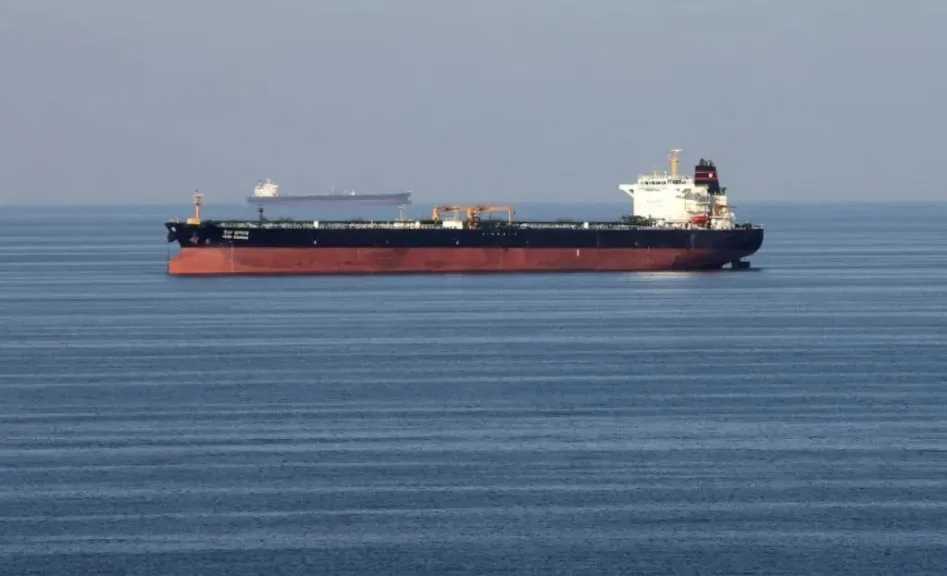 يخت روسي يعبر من مضيق هرمز.. ما التفاصيل؟ 