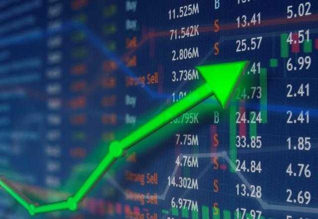 البورصة المصرية تواصل صعودها بمنتصف تعاملات الثلاثاء