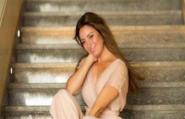 تقلبات عائلية تواجه نرمين الفقى بسبب ”ع الهامش”.. اعرف الحكاية