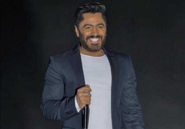 رسالة حب وتقدير من تامر حسنى لجمهوره في الأردن بعد حفل رفع شعار ”كامل العدد”