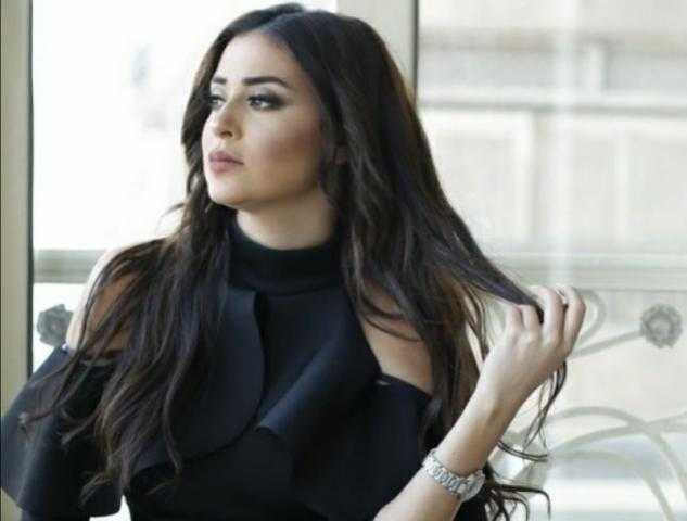 ميرنا نور الدين تتواجد في المعادى من أجل حكاية ”في عشق البنات”