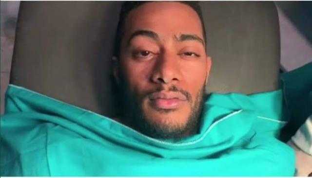 مصدر بالطيران :يجب التحقيق مع المضيفات الراقصات مع محمد رمضان وهذا السلوك إساءة للمهنة