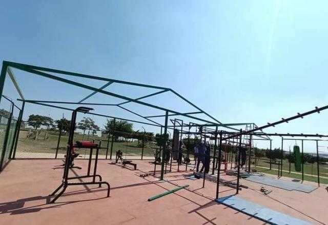 كواليس استكمال تنفيذ مشروع ممشى وتراك الدراجات بالعبور