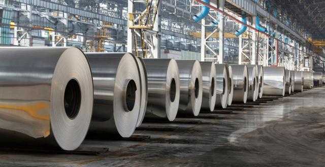 غضب عارم بين التجار بعد رفع «مصر للألومنيوم» أسعار التوريد 5 آلاف جنيه.. اعرف التفاصيل