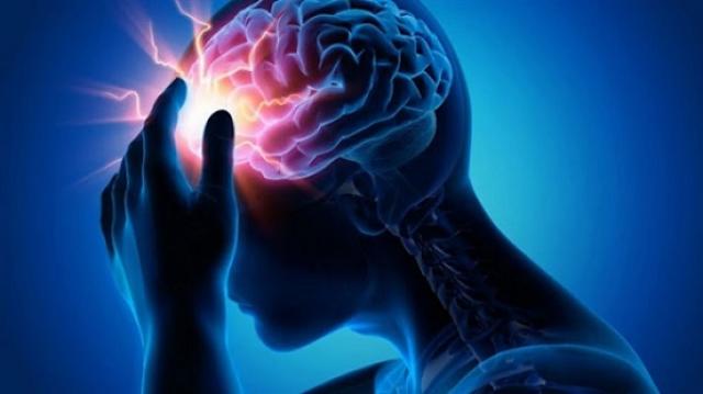 أطعمة تدمر الدماغ