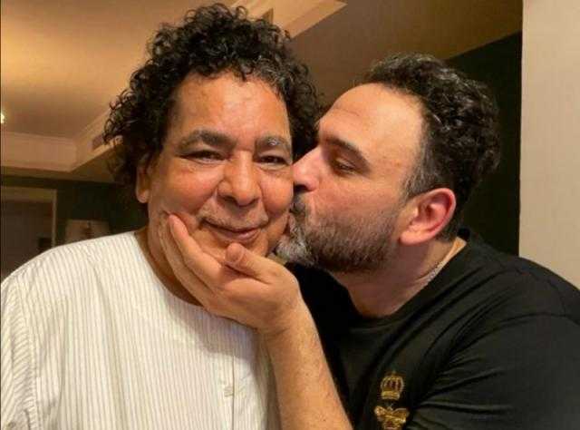 عمل فنى جديد يجمع الكينج محمد منير وأكرم حسنى